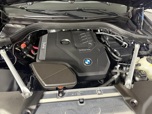 Used 2025 BMW X4 xDrive30i w/ Premium Package AWD/4WD image 34