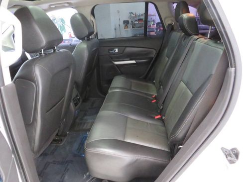 Used 2012 Ford Edge Sport w/ Driver Entry Pkg FWD image 12
