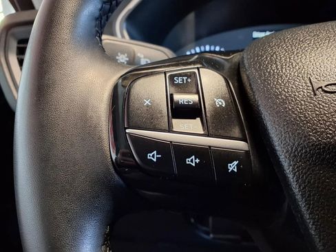Used 2022 Ford Escape SE w/ Cold Weather Package AWD/4WD image 25