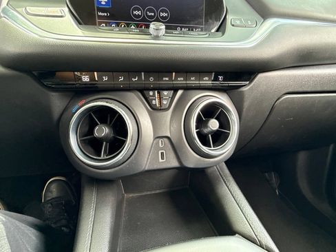 Used 2022 Chevrolet Blazer LT FWD image 36