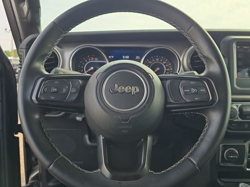 Used 2020 Jeep Wrangler Unlimited Sport AWD/4WD image 15