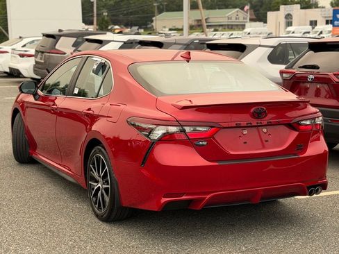 Used 2024 Toyota Camry SE w/ Cold Weather Package AWD/4WD image 3