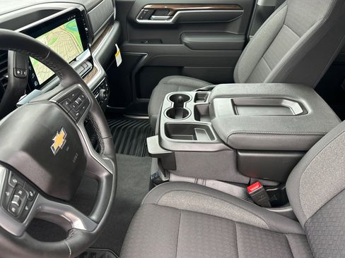New 2025 Chevrolet Silverado 1500 LT image 10