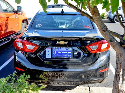 Used 2016 Chevrolet Cruze LS FWD image 5