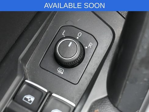 Used 2019 Volkswagen Tiguan SE AWD/4WD image 12