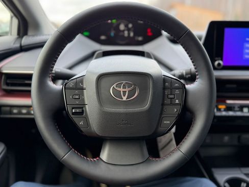 New 2026 Toyota Prius Plug-In Hybrid FWD image 10