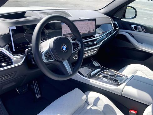 New 2026 BMW X5 sDrive40i image 7