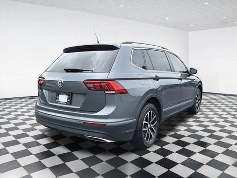 Used 2021 Volkswagen Tiguan SE FWD image 4