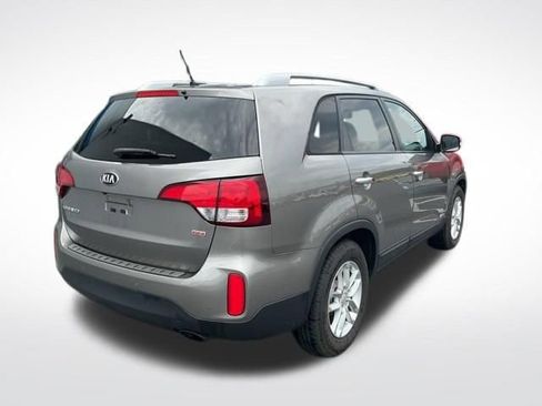 Used 2015 Kia Sorento LX AWD/4WD image 7