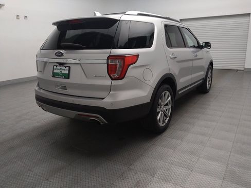 Used 2017 Ford Explorer Limited FWD image 9
