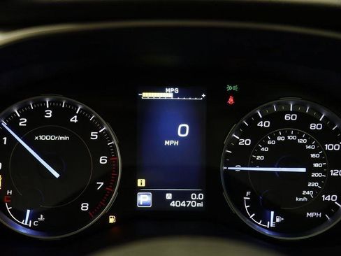 Used 2022 Subaru Ascent Limited w/ Technology Package image 9