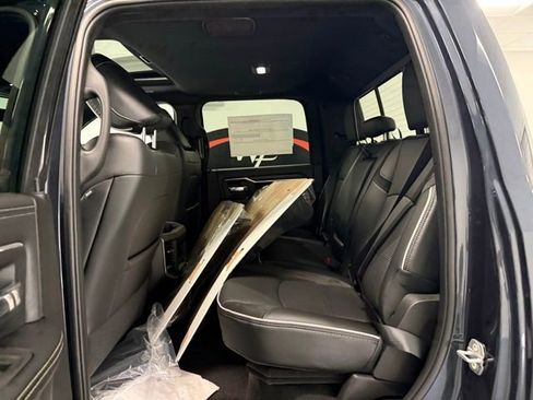 New 2026 RAM 2500 Laramie AWD/4WD image 14