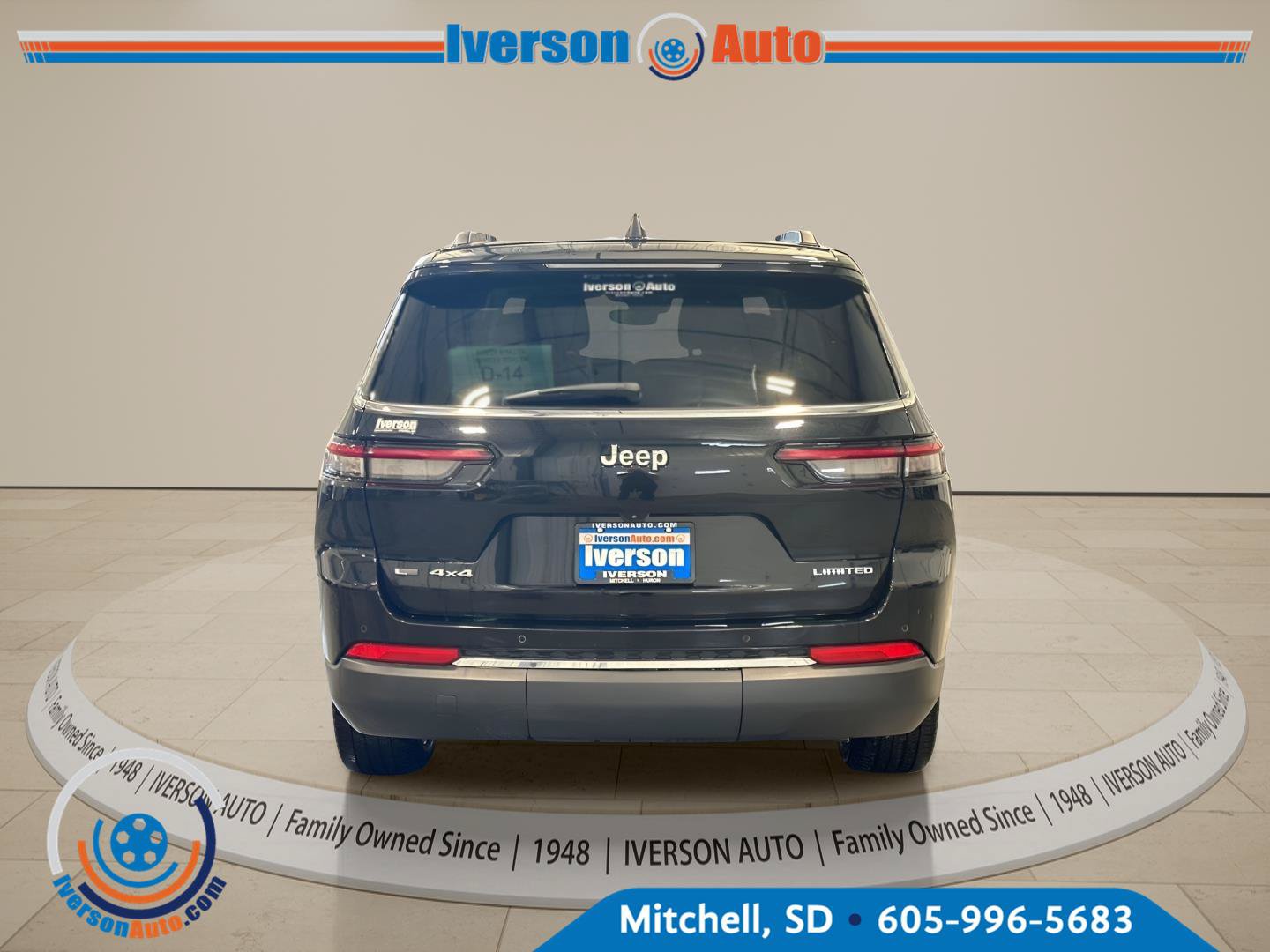 Used 2023 Jeep Grand Cherokee L Limited AWD/4WD image 6
