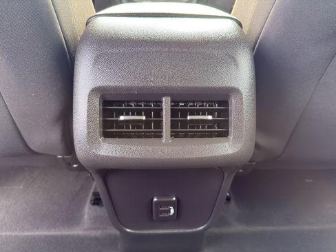 Certified 2024 Chevrolet Equinox LS image 30