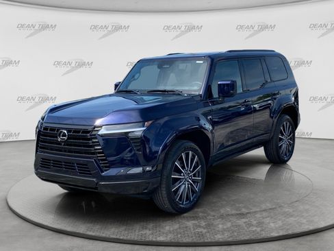 Used 2026 Lexus GX 550 w/ Accessory Package (2T) AWD/4WD image 3