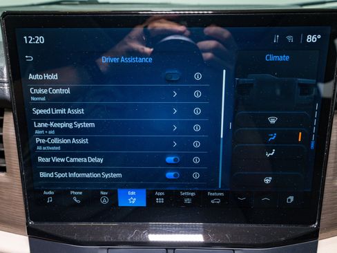 Used 2023 Ford Expedition Max Limited image 21