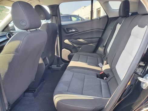 Certified 2024 Chevrolet Trax LS w/ LS Convenience Package FWD image 11