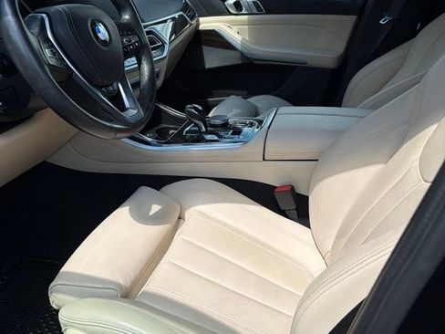 Used 2021 BMW X5 xDrive45e w/ Premium Package AWD/4WD image 3