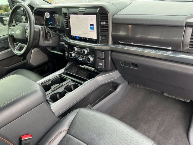 Used 2025 Ford F350 Lariat AWD/4WD image 31