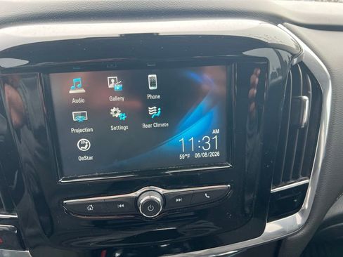 Used 2018 Chevrolet Traverse LS AWD/4WD image 10