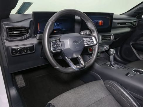 Used 2024 Ford Mustang Coupe RWD image 18