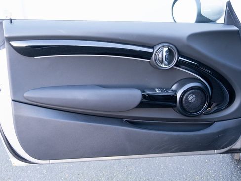 Used 2023 MINI Cooper SE image 16