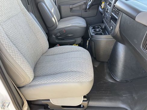 New 2025 GMC Savana 2500 Extended w/ Driver Convenience Package RWD image 27