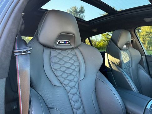 Used 2025 BMW X6 M Competition w/ Executive Package image 81