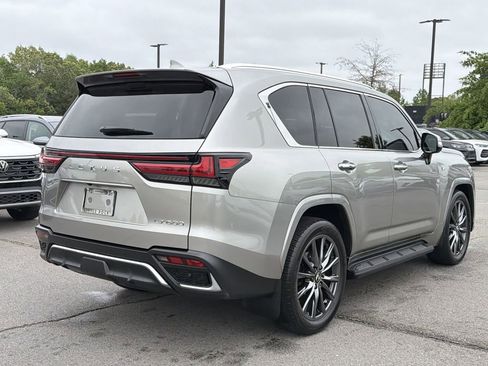 Used 2024 Lexus LX 600 F Sport image 5