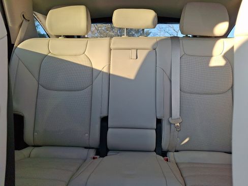 Certified 2023 Genesis GV70 2.5T w/ Select Package image 19