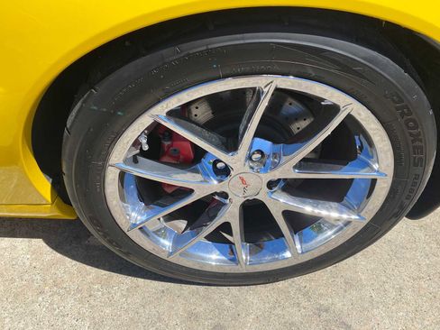 Used 2007 Chevrolet Corvette Z06 w/ Preferred Equipment Group RWD image 35