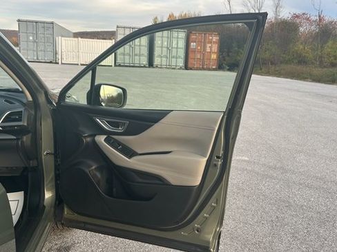 Used 2020 Subaru Forester Limited image 43