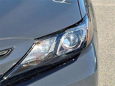 Used 2024 Toyota Camry image 9