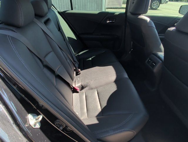 Used 2017 Honda Accord EX-L image 29