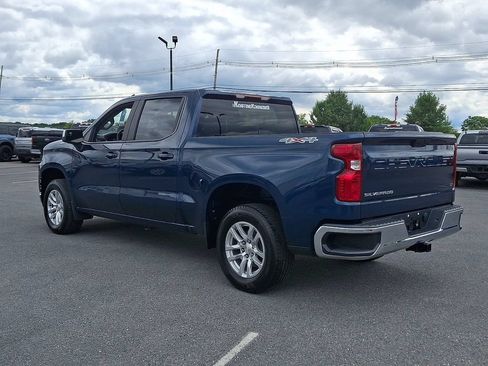 Used 2022 Chevrolet Silverado 1500 LT AWD/4WD image 4