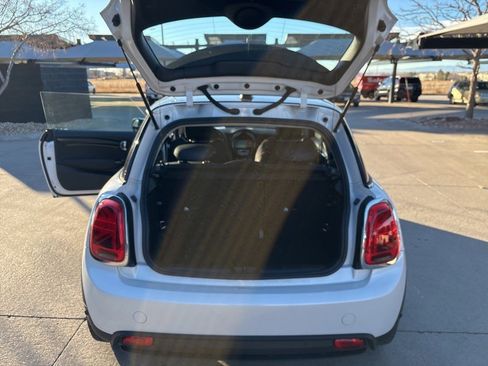 Used 2024 MINI Cooper SE image 11