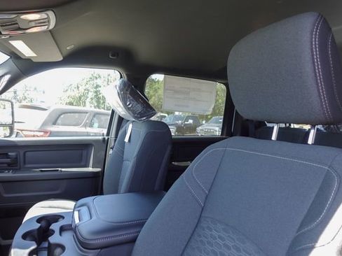 New 2025 RAM 2500 Tradesman image 39