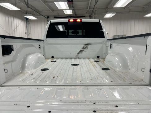 Used 2024 RAM 3500 Tradesman w/ Chrome Appearance Group AWD/4WD image 23