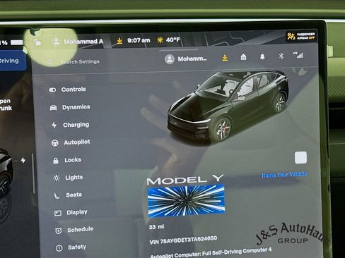 Used 2026 Tesla Model Y Performance image 15