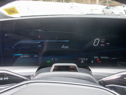 Used 2023 Cadillac Lyriq 2WD image 18