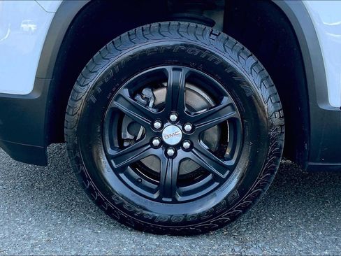 Used 2020 GMC Acadia AT4 w/ Driver Alert Package II AWD/4WD image 9