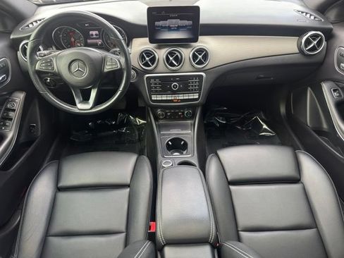 Used 2019 Mercedes-Benz GLA 250 4MATIC image 13
