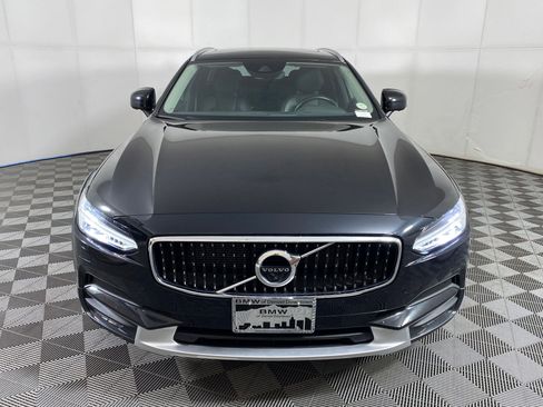Used 2018 Volvo V90 T6 Cross Country w/ Convenience Package image 5