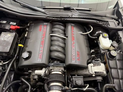 Used 2006 Chevrolet Corvette Convertible w/ Preferred Equipment Group image 9