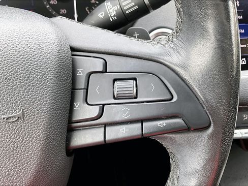 Used 2019 Cadillac XT4 Premium Luxury w/ Cold Weather Package FWD image 22