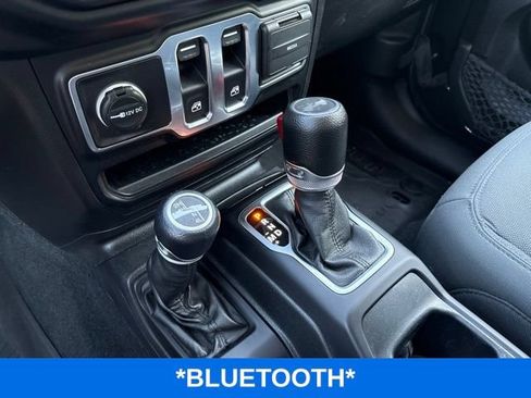 Used 2022 Jeep Wrangler Sport AWD/4WD image 11