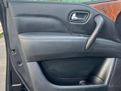 Used 2019 INFINITI QX80 Luxe w/ 22" Wheel Package RWD image 32