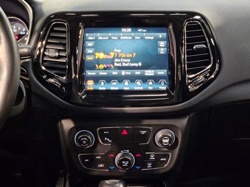 Used 2019 Jeep Compass Limited w/ Safety & Security Group image 16