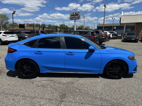 Used 2022 Honda Civic Sport Touring image 8