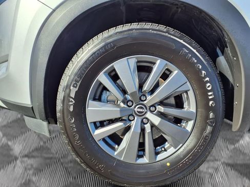 Certified 2025 Nissan Pathfinder SV image 22